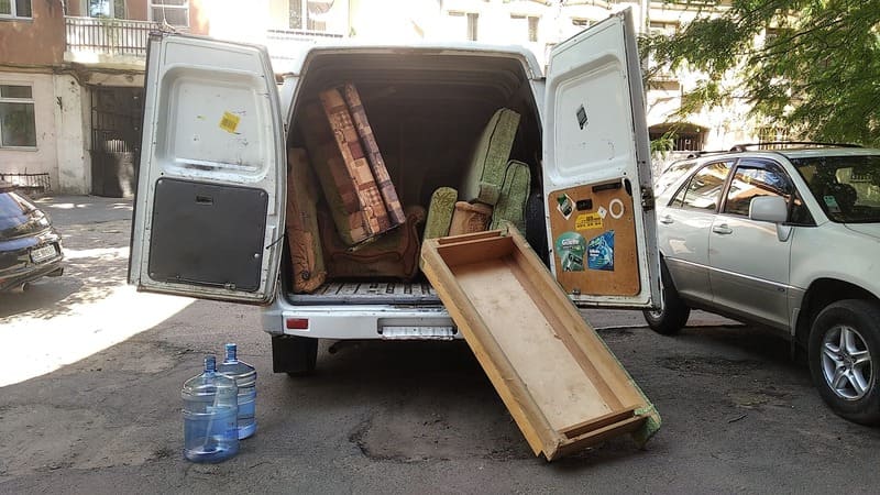 Вывоз диванов в Одессе